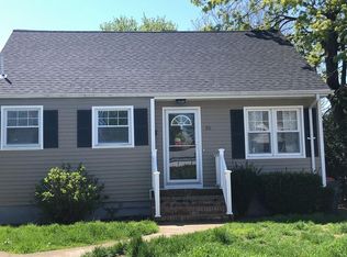 35 Rodman St, Fairhaven, MA 02719