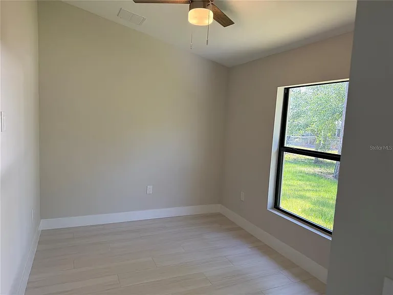 23367 Mayville Ave — Photo 12