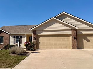 4748 Pinestone Dr, New Haven, IN 46774