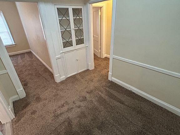 5th image of 2400 Woodbourne Ave APT 4C