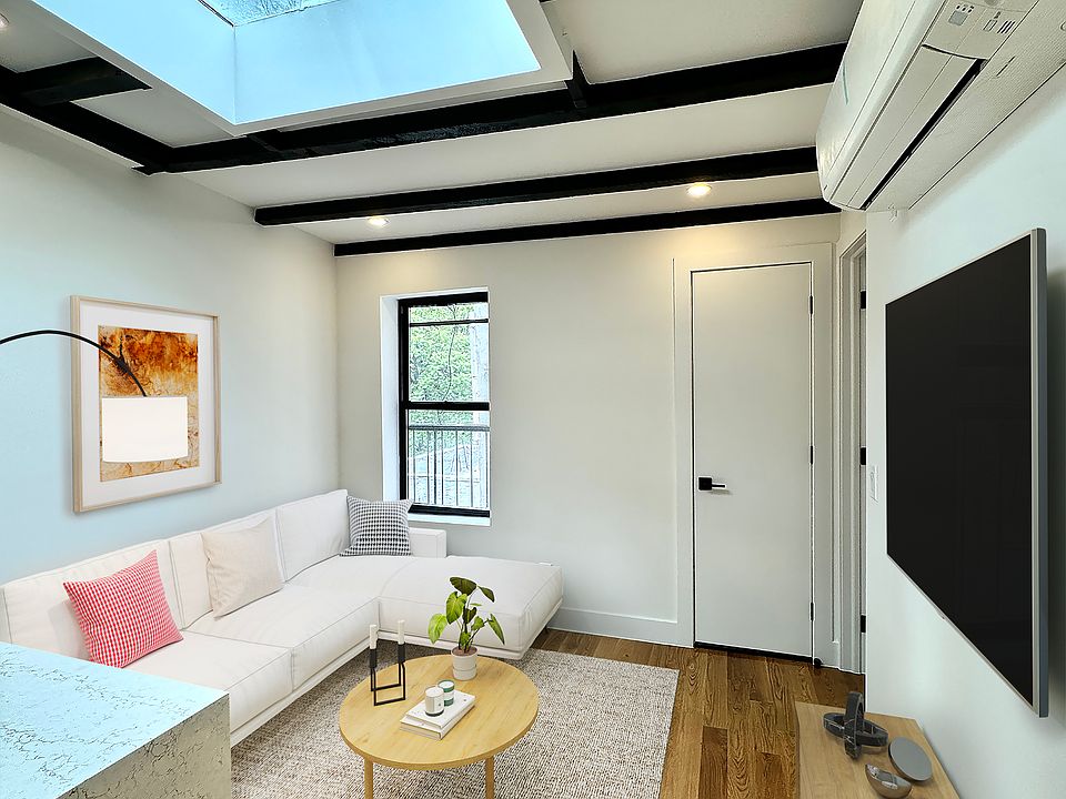 1st image of 442 E 9th St APT 7A