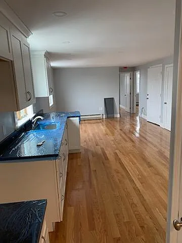 524 Sumner St #3 — Photo 2
