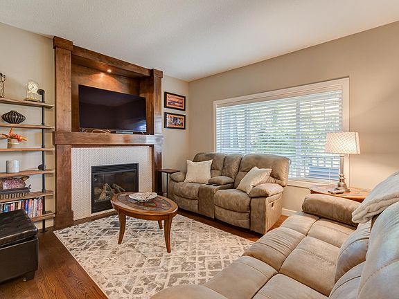 5th image of 22015 97th Ave NW