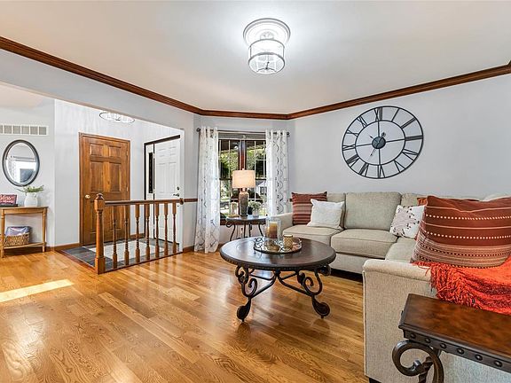 5th image of 12033 Jacobson Ct