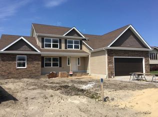 5840 Phillips Rd, Schererville, IN 46375