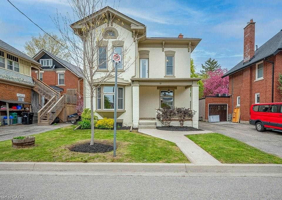 1st image of 12 Clarence Pl