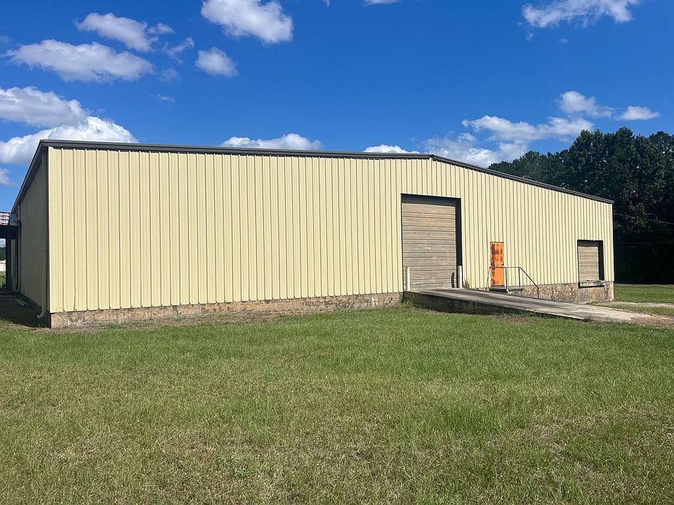 1st image of E Palmetto Ave