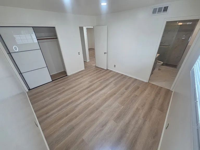 2613 Willard Ave — Photo 25