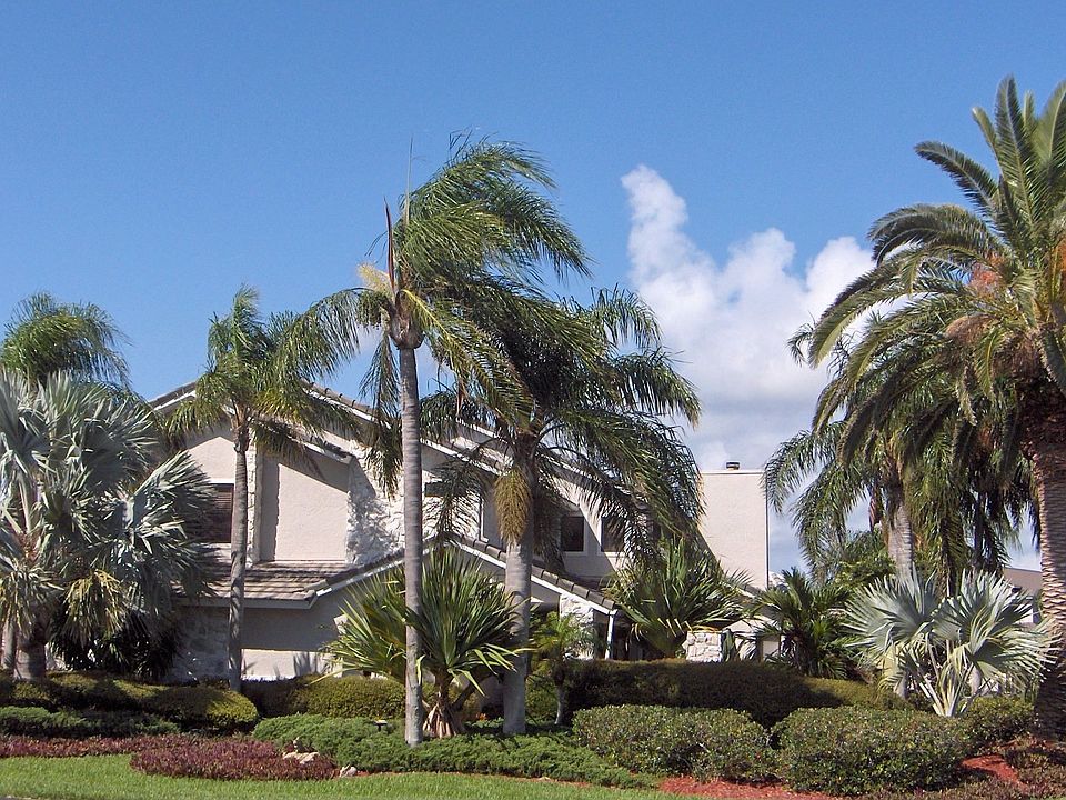 Ideal Corner Lot!