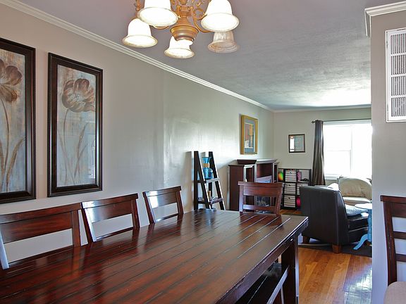5th image of 17 N Pine St