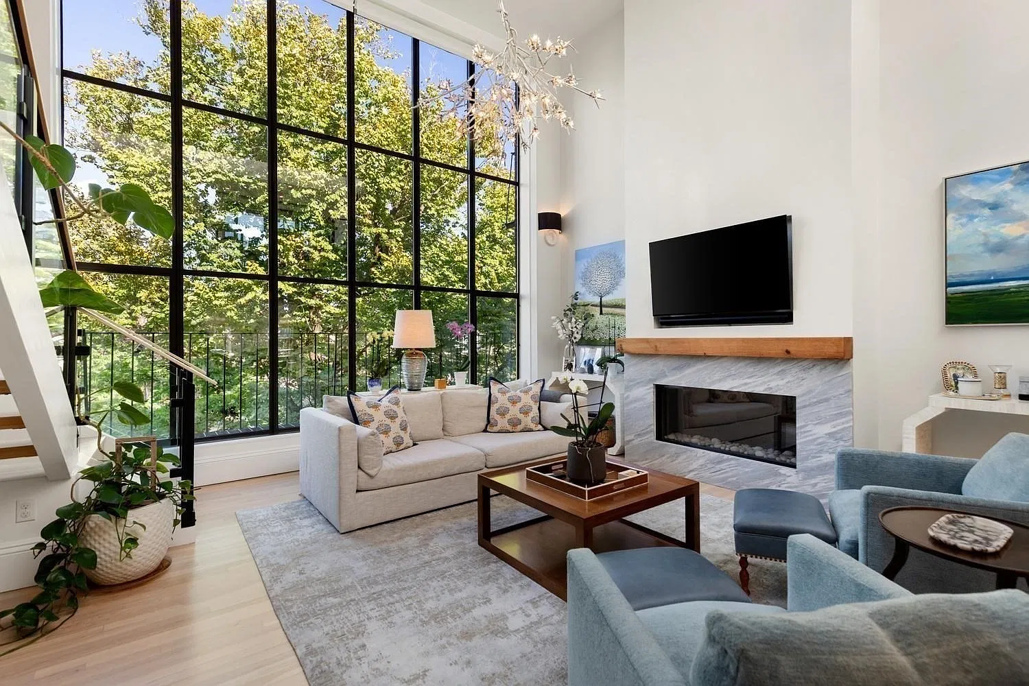 2 bed, 3.0 bath, 1758 sqft, $21,000 — Photo 2