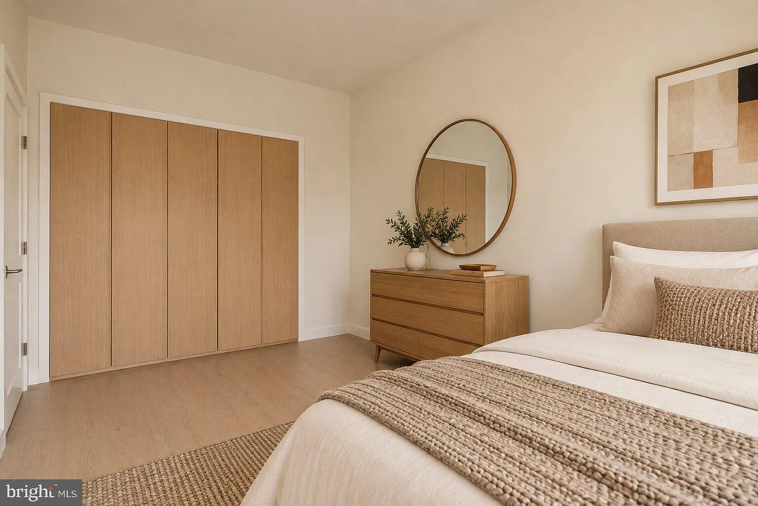 1 bed, 1.0 bath, 575 sqft, $1,570 — Photo 4
