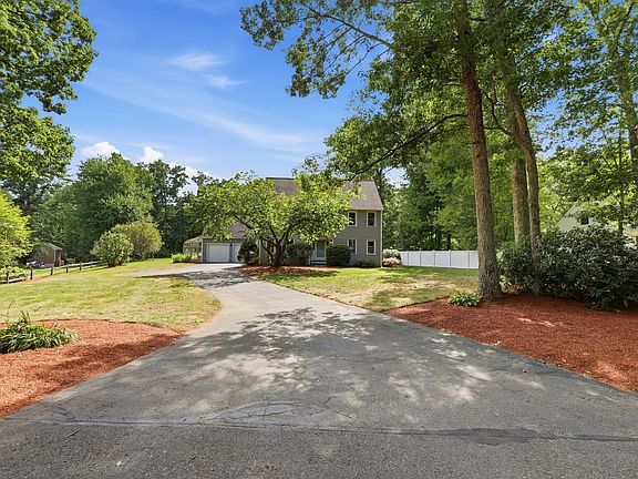 3rd image of 69 White Pond Rd