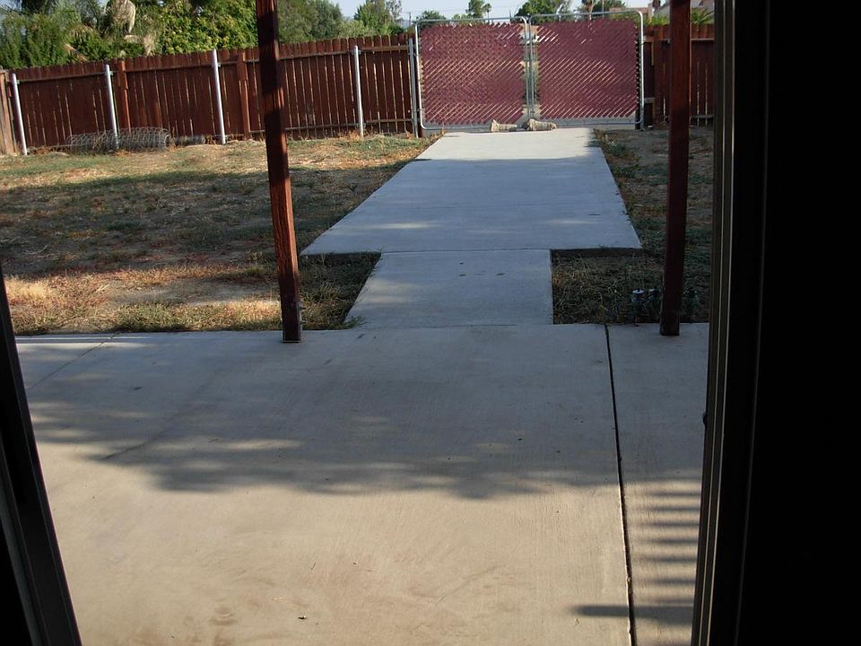 1st image of 528 Cypress Ave