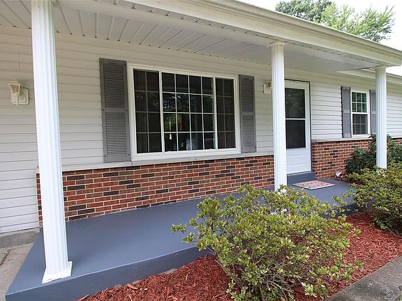 2nd image of 768 Southshire Dr