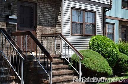 Front view of Townhome