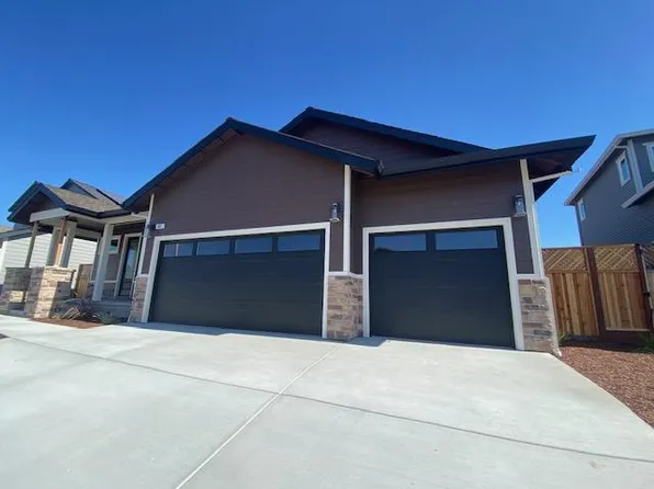 687 Jean Marie Dr, Santa Rosa, CA 95403