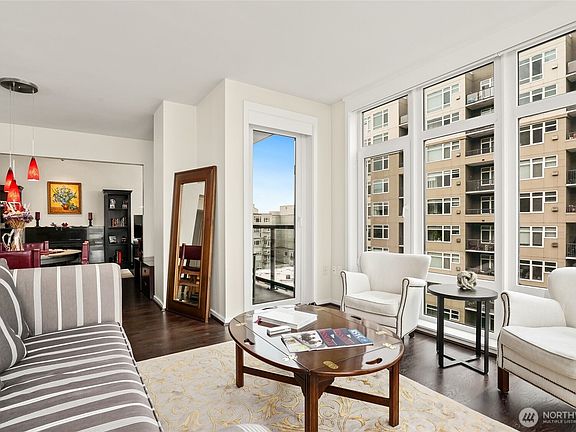 3rd image of 2721 1st Avenue #805
