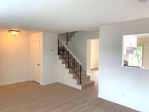 5th image of 9836 Snowmass Dr