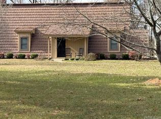 2304 W Plainview St, Hope, AR 71801