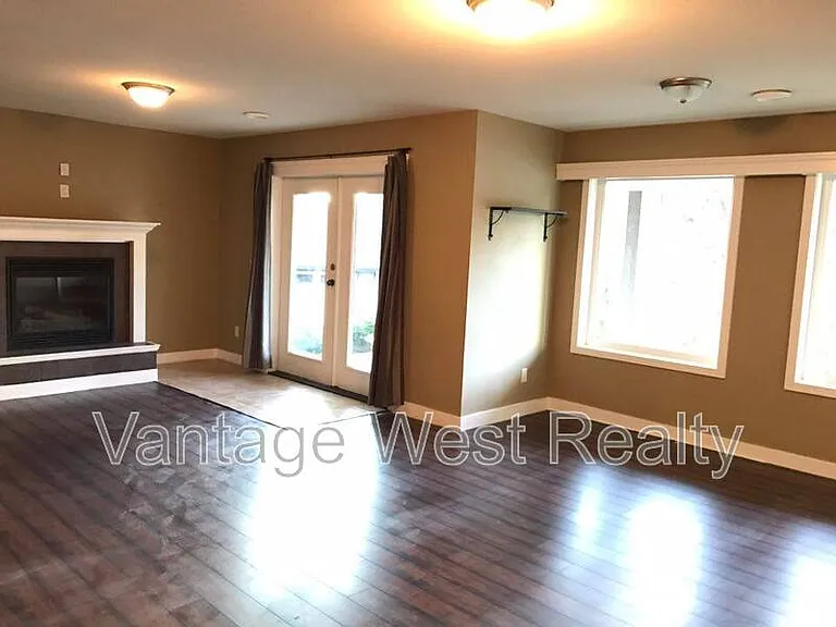 2231B Sunview Dr — Photo 5