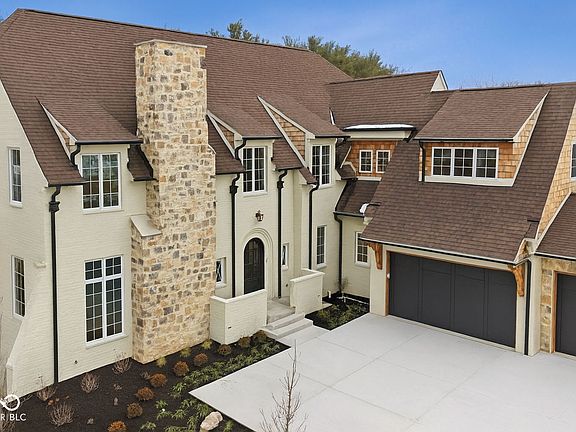 2nd image of 10840 Dartmoor Ct