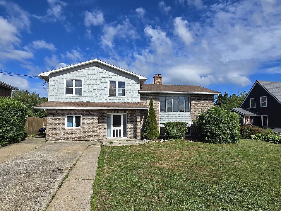 1st image of 114 Moody Park Dr
