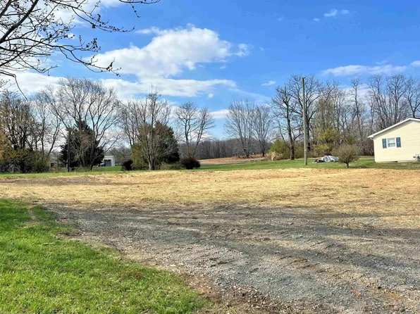 5186 Baskerville St, Dublin, VA 24084