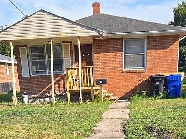 14 Harris Rd, Portsmouth, VA 23702