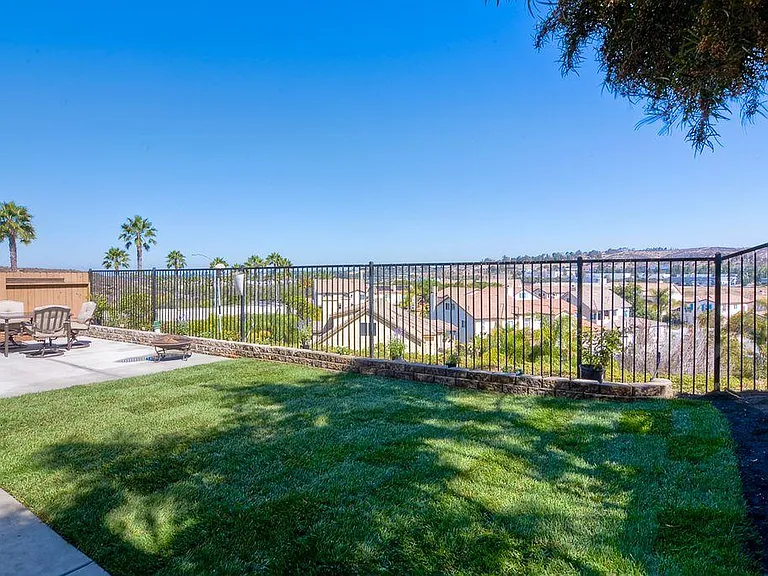 5216 Topsail Dr — Photo 27