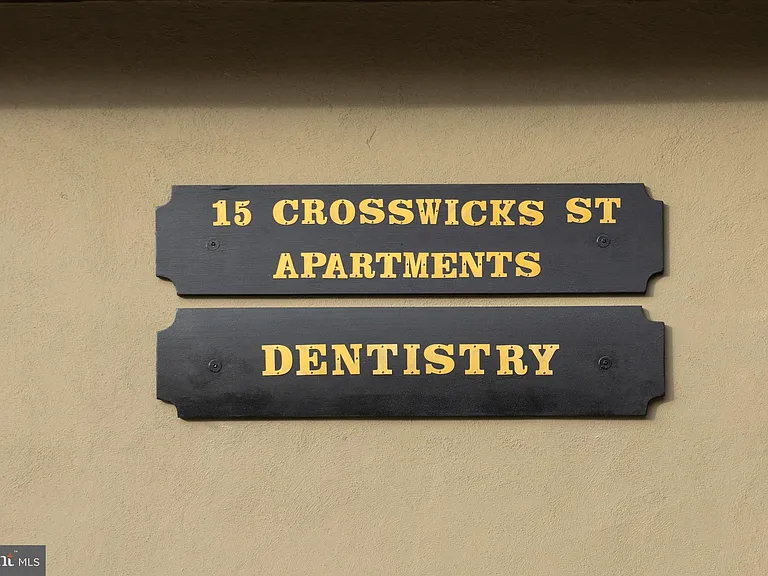 15 Crosswicks St #REAR — Photo 29