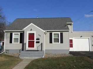 202 15th Ave NE, Rochester, MN 55906