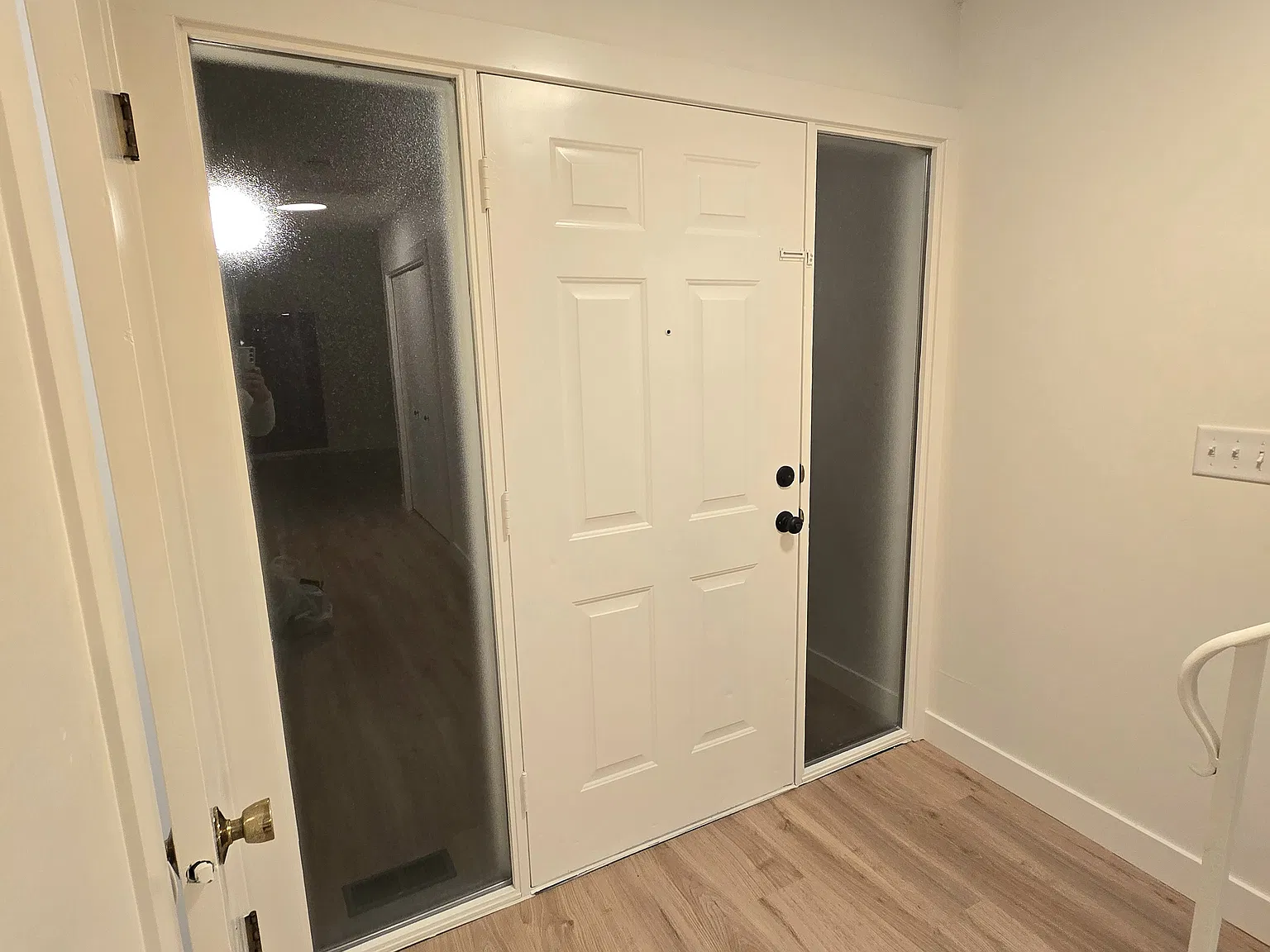 3 bed, 1.5 bath, 1284 sqft, $2,350 — Photo 2