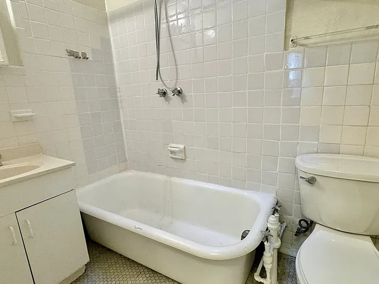 39 W 46th St #5R — Photo 7