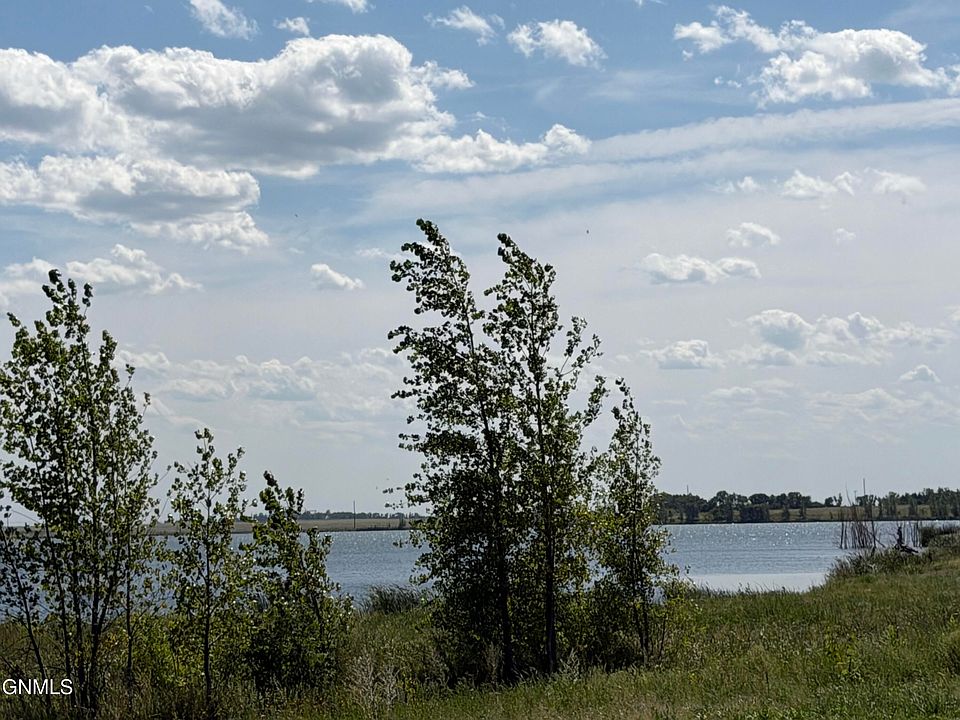 1st image of 100 Round Lake Rd