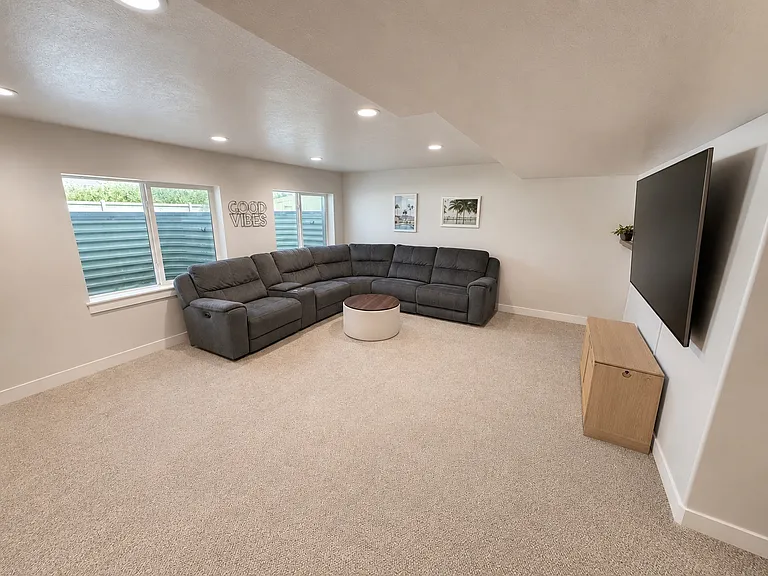 954 W Rutledge Rd — Photo 20
