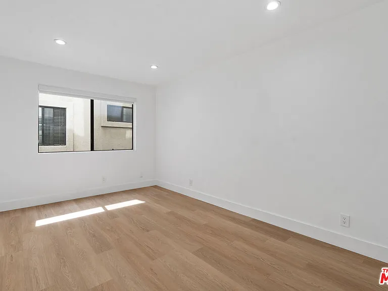 3939 Moore St #102 — Photo 14