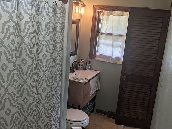 4th image of 1335 Glenview Dr
