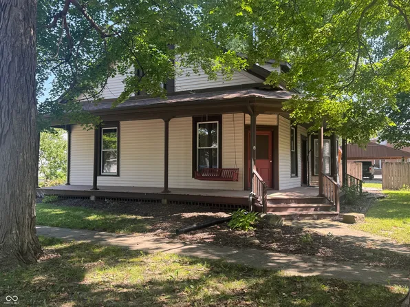 610 4th St, Covington, IN 47932