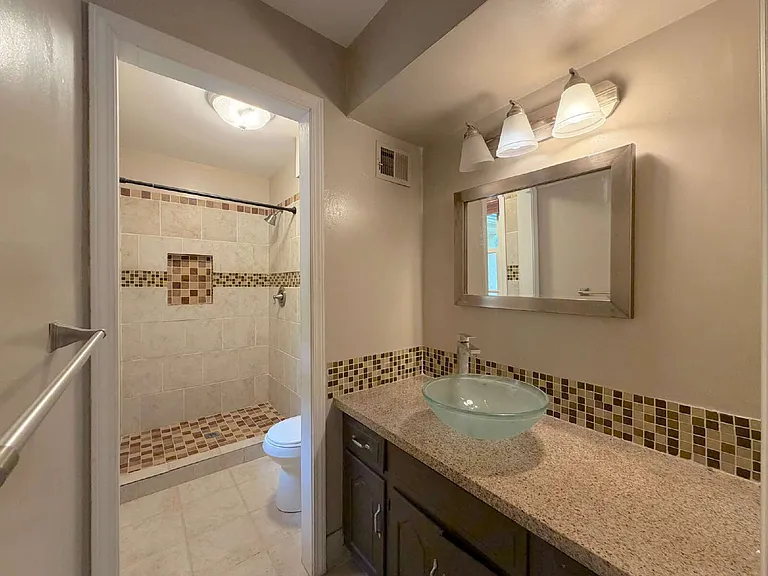 3800 SW Harbor Cir — Photo 11