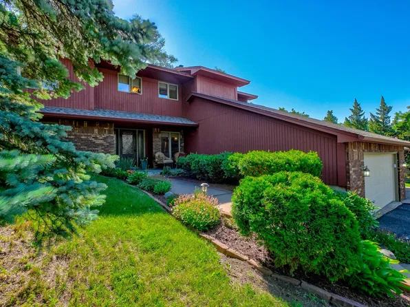 322 N Cudd Ave, River Falls, WI 54022