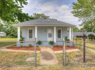 414 S McKinley Ave, Joplin, MO 64801