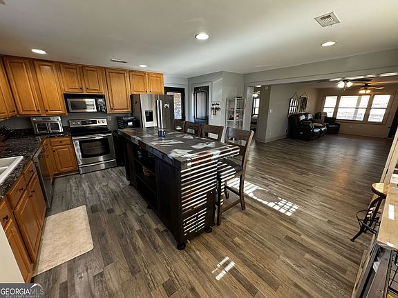 4th image of 2710 Mulberry Rock Rd