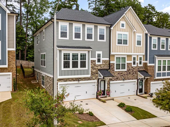 810 Emerald Mine Dr, Raleigh, NC 27615