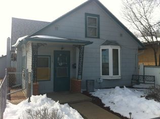 113 2nd Ave E, Dickinson, ND 58601