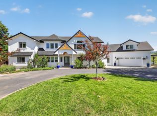 670 Old Stage Rd, Central Pt, OR 97502