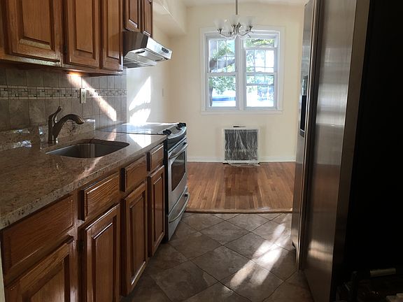 Kitchen & Dining Room