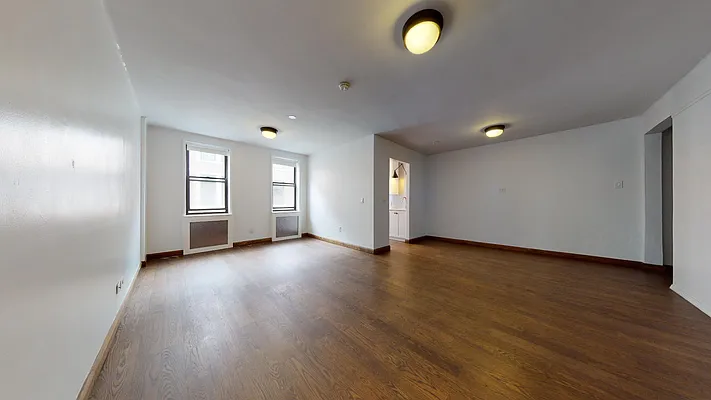 Rented by Bond New York | media 9