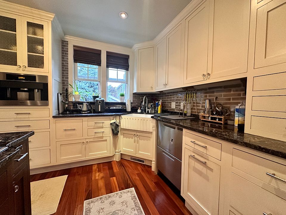 28 Fenno St Quincy MA Zillow