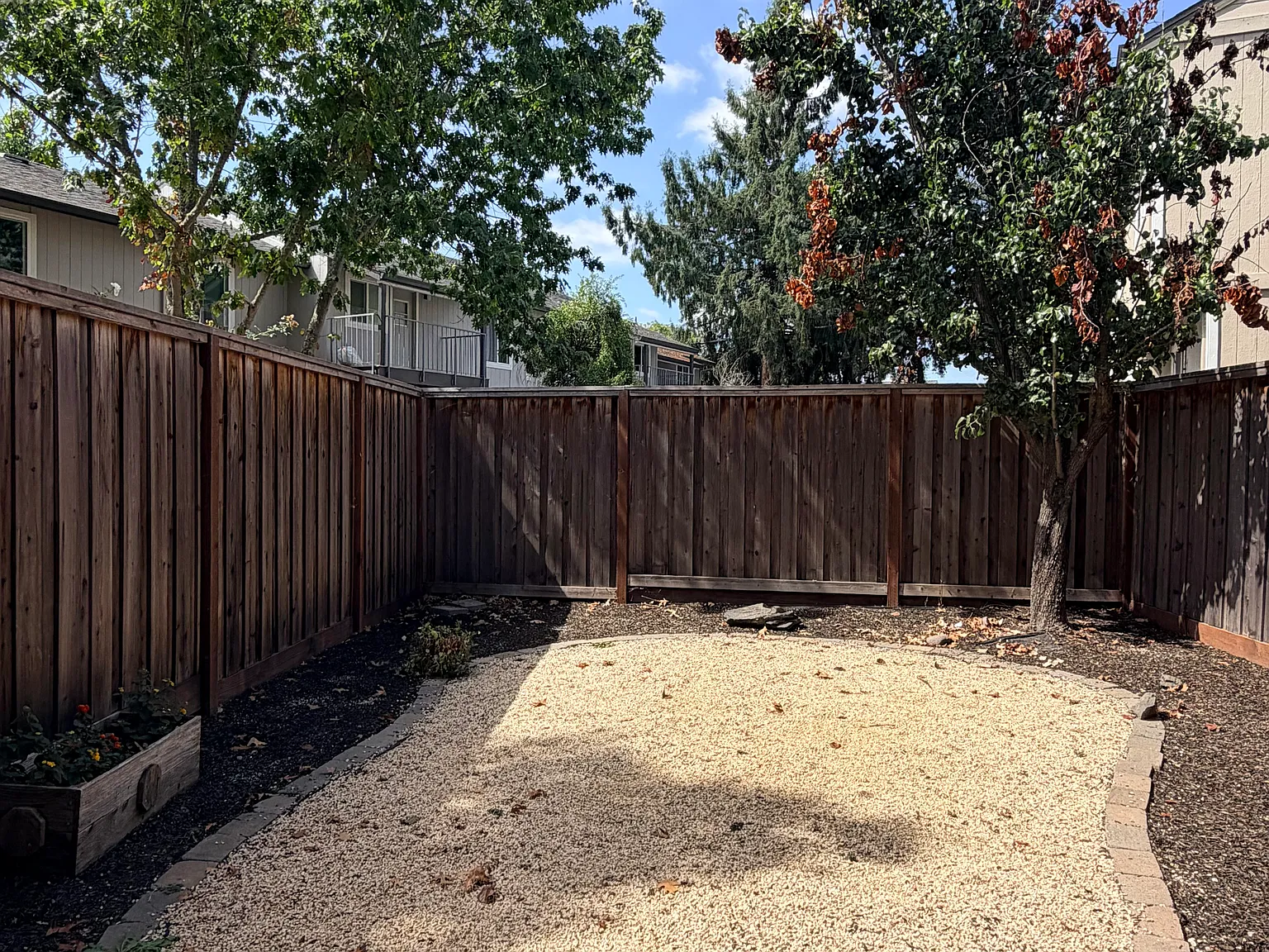 3 bed, 2.5 bath, 1200 sqft, $2,995 — Photo 3
